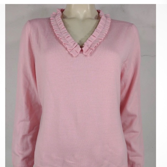 Brooks Brothers Sweaters - EUC Brooks Brothers “346” pink merino wool vneck sweater with ruffle collar